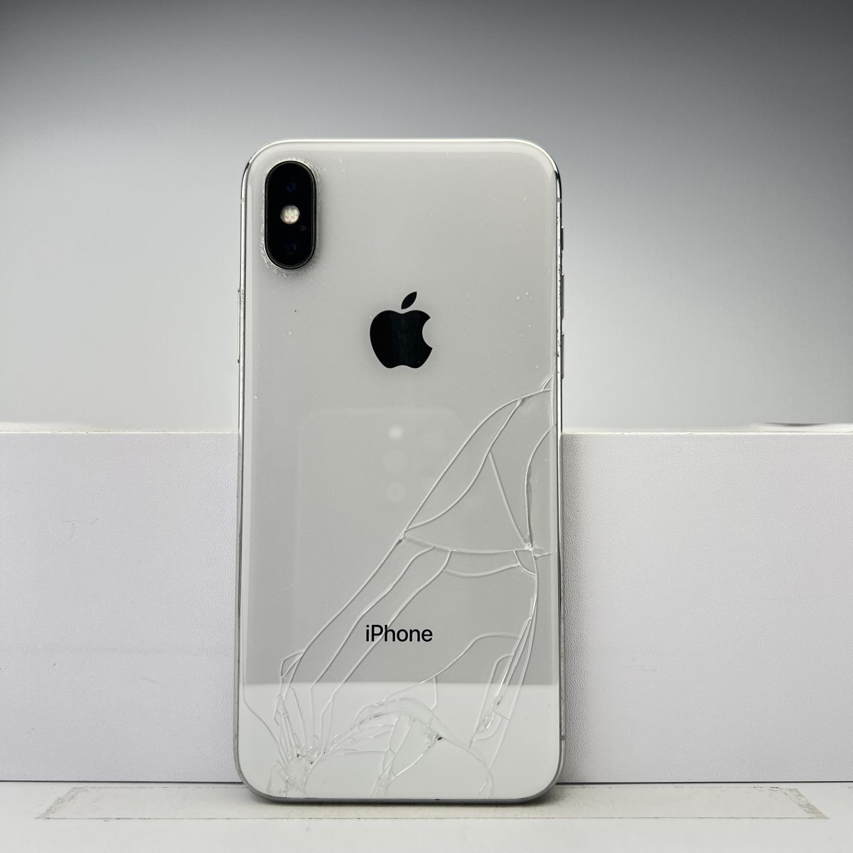 iPhone X 256GB SIMフリー 傷あり 訳あり品 ジャンク扱い iPhone X 256GB SIMフリー 傷あり 訳あり品 ジャンク扱い iPhone