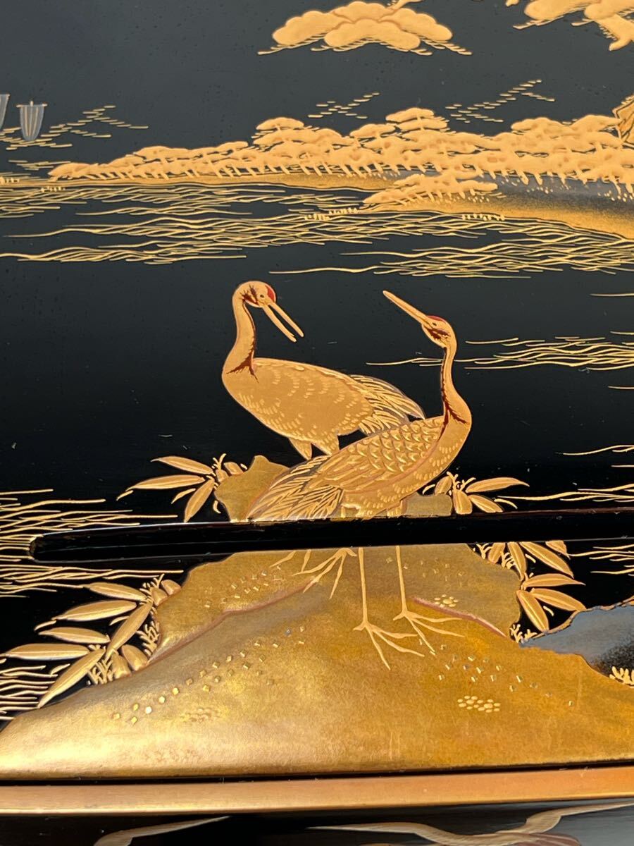 旧家蔵 黒漆塗 山水群鶴蒔絵 花月台 時代箱付・蒔絵盃台・大中小 三盃 時代物 金蒔絵 盃台 松鶴蒔絵 三組盃 時代物 古美術(漆芸)|売買された