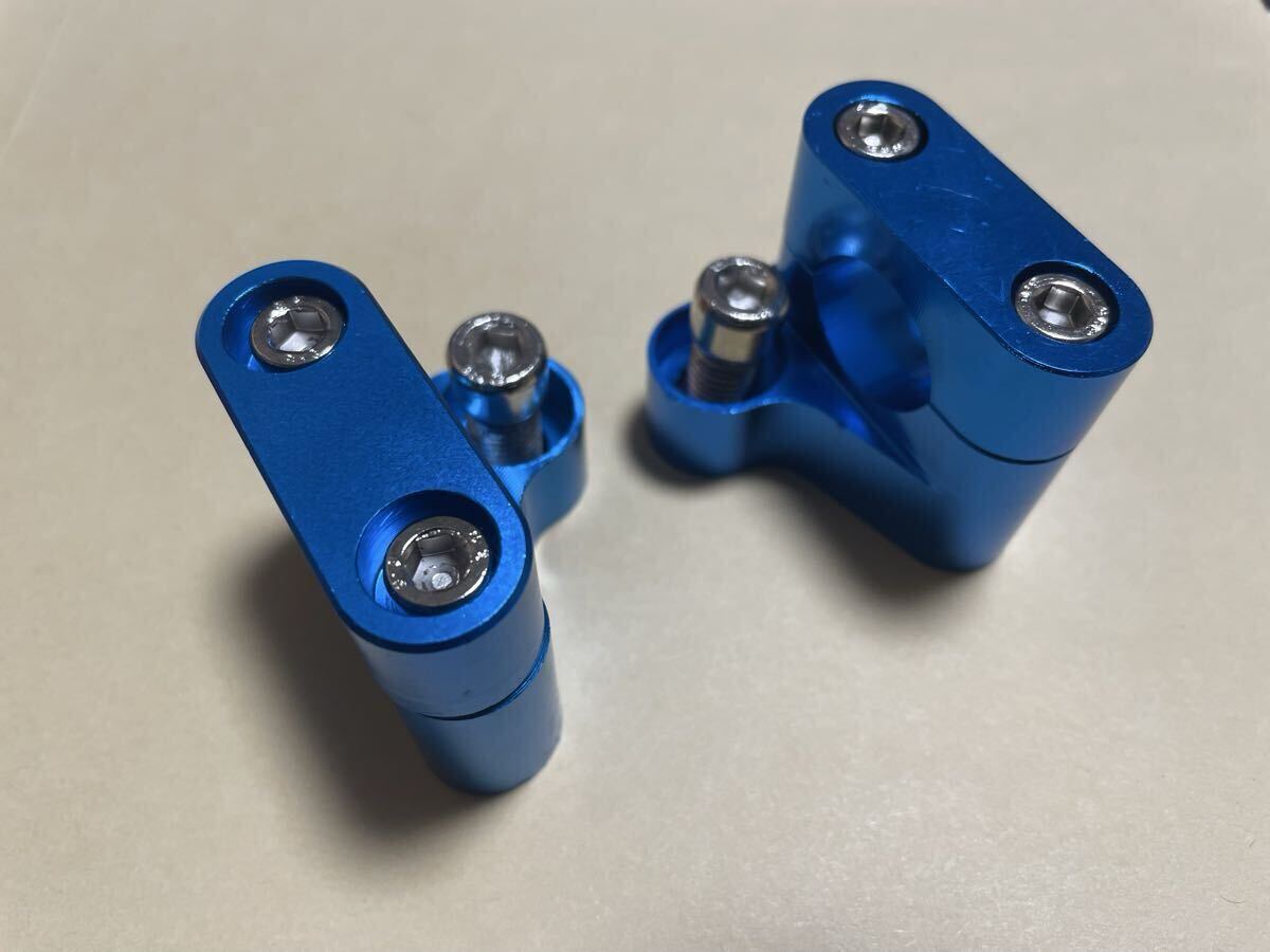 ☆モンキー(Z50J・AB27)用 アルミ製バーハンドルクランプ ブルーアルマイト ハンドルマウント_画像2