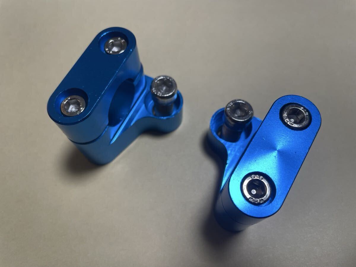 ★☆モンキー（Z50J・AB27）用　アルミ製バーハンドルクランプ　ブルーアルマイト　ハンドルマウント_画像1