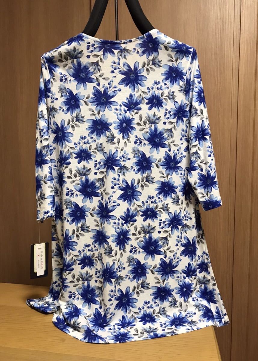 [新品] 激安・在庫処分　Mサイズ　綿100%レディースチュニック　ミセスチュニック 婦人チュニック　高級綿　日本製　紺花柄_画像2