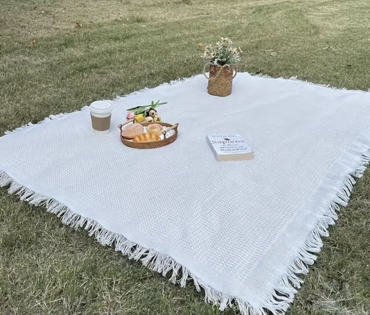 新品☆ブランケット☆フリンジ付☆ミルク色☆軽量☆可愛い☆使い方色々☆ アウトドアにも☆ _画像6