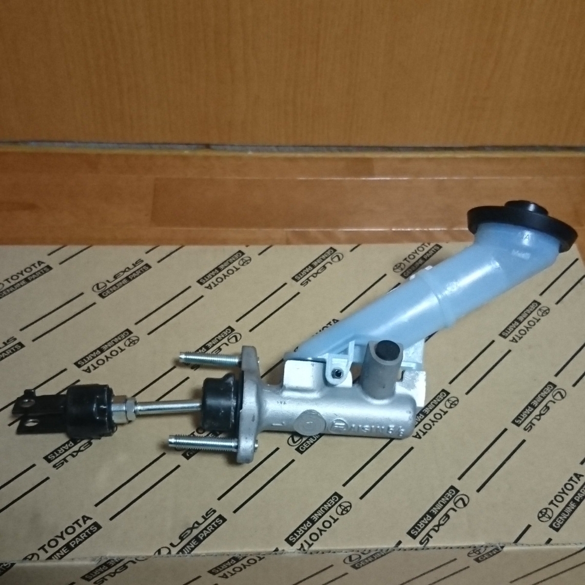 最安値！希少！新品！トヨタ純正！JZA80 スープラ クラッチマスターシリンダーASSY _画像1