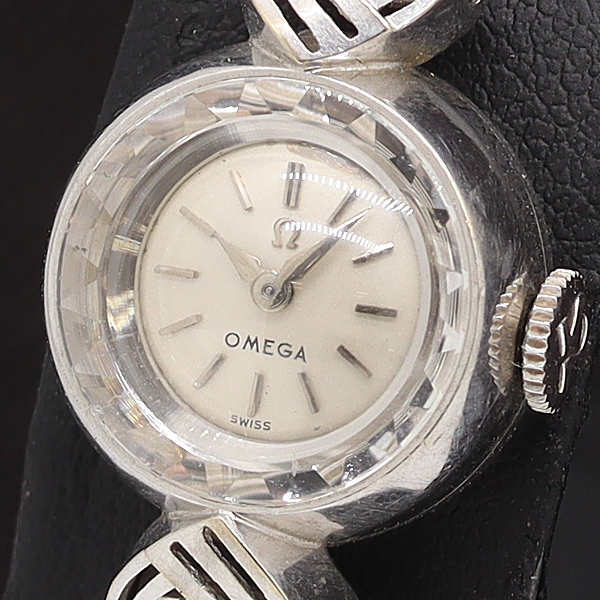 稼働 OMEGA Geneva オメガ レディース時計 シルバー 手巻き 1円 稼働 オメガ 14K 585 WG 手巻き シルバー文字盤 レディース