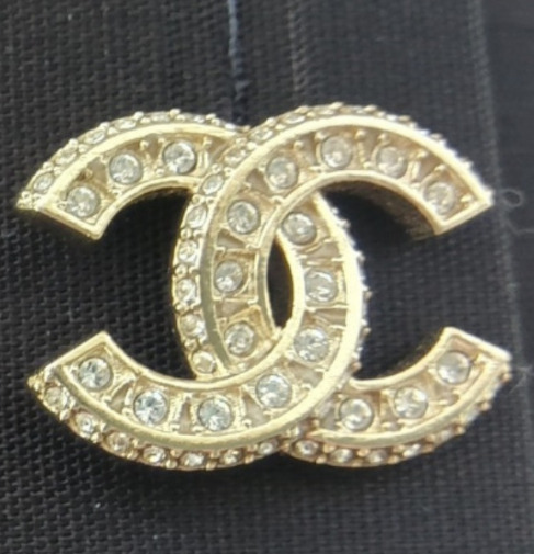華やかなゴールドカラー♪【CHANEL】ミュール 新品 CHANEL シャネル 豪華 ピアス ゴールドカラー|Yahoo