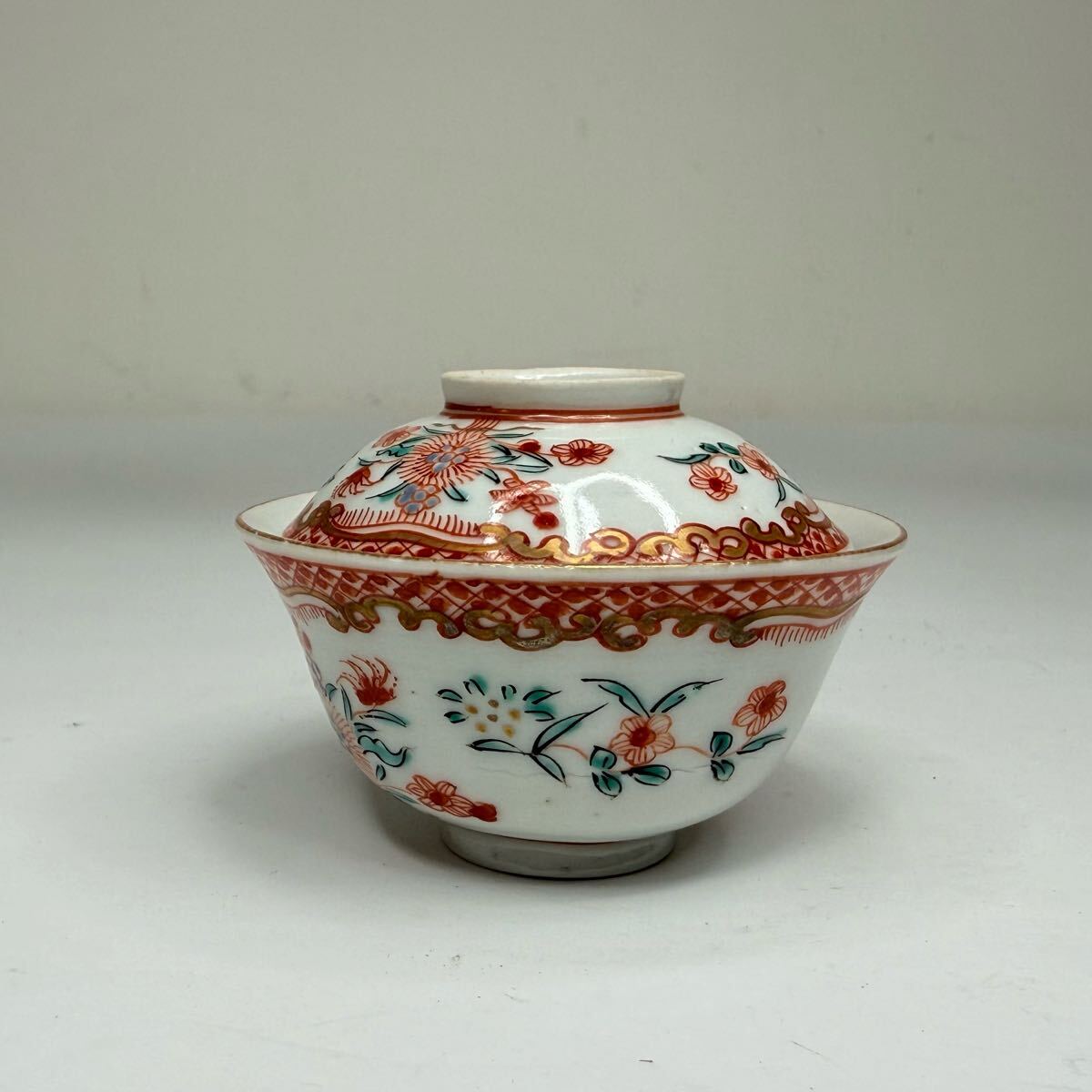 中国元か明のお茶碗 骨董 古美術品 コレクション唐物 江戸 青磁アンティーク B-中国古美術 時代物 蓋碗 蓋茶碗 煎茶道具 色絵 赤絵 花草図 在