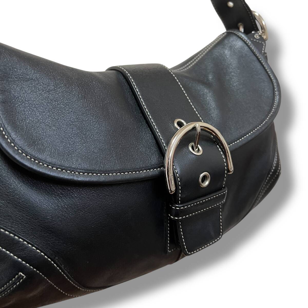 極美品 COACH コーチ ハンドバッグ シグネチャー レザー ブラック 未使用レベル 極美品 COACH コーチ ハンドバッグ ワンショルダー