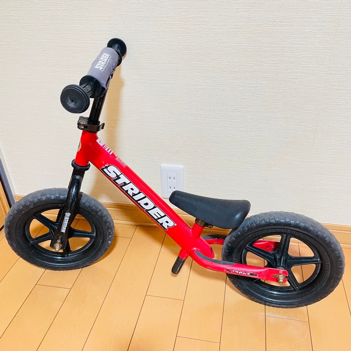 美品ストライダー12インチ レッド 赤色 スポーツモデル 日本正規品 ストライダー 12インチ レッド 日本正規品 STRIDER|Yahoo