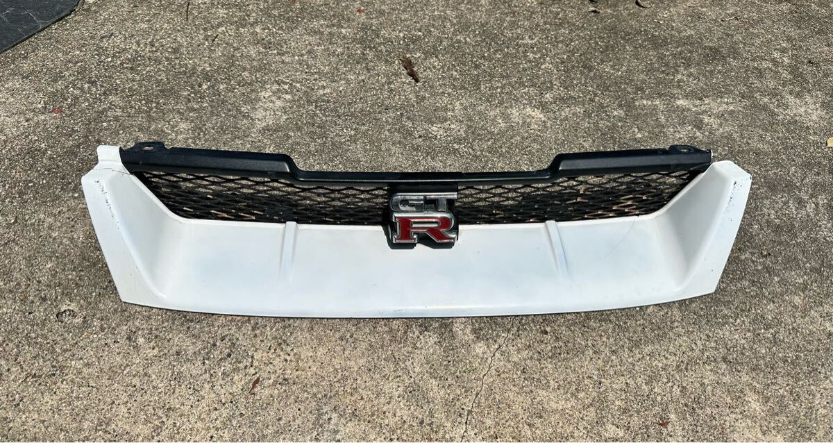 スカイラインBCNR33純正フロントグリル 日産 フロントグリル エンブレム スカイライン GT-R BCNR33