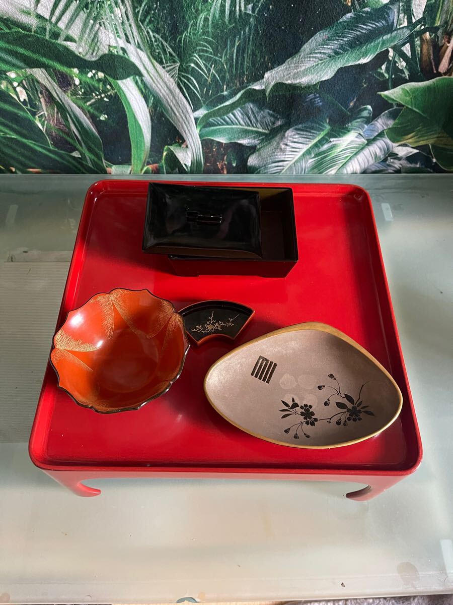 骨董品 お膳 古いお膳と漆器の3人分(膳)|売買されたオークション情報