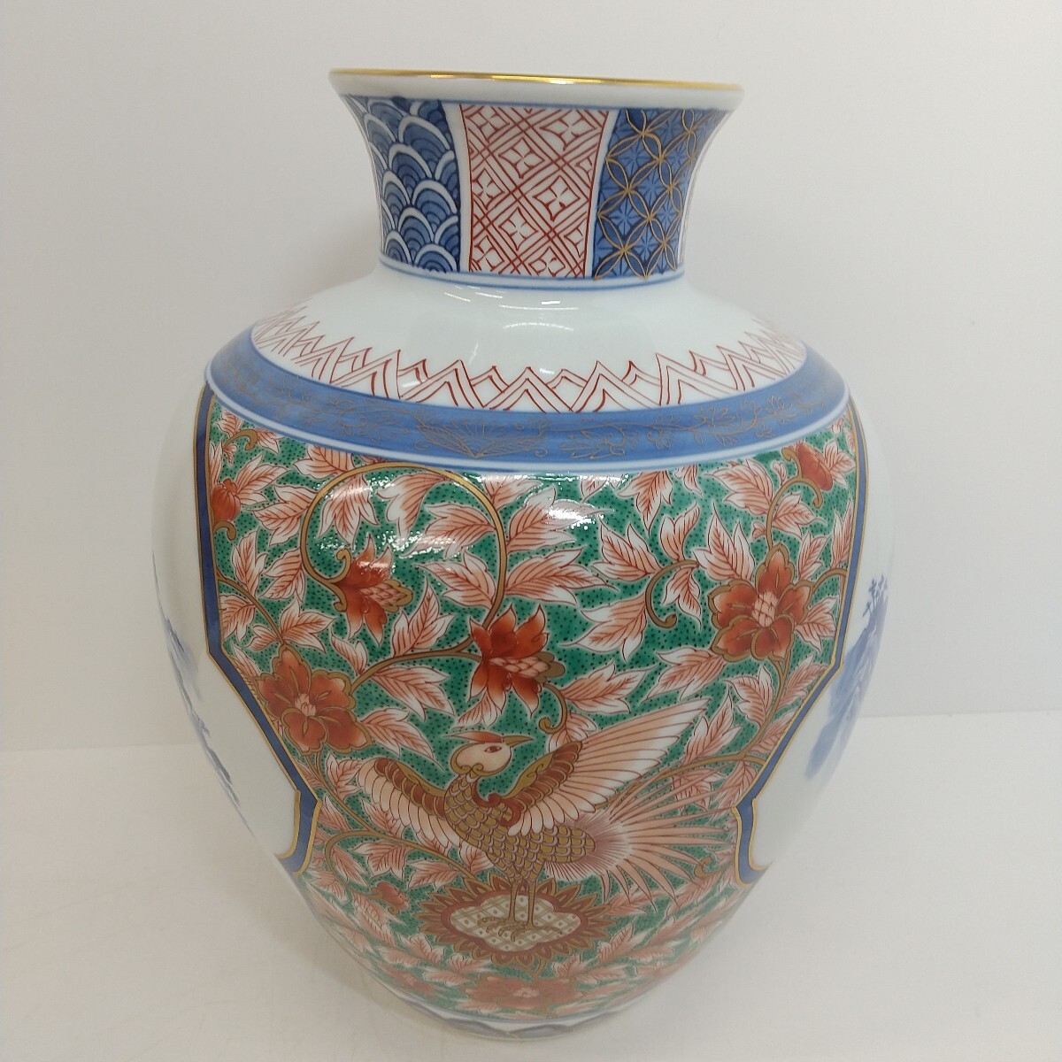 有田焼 弥右衛門 陶器の花瓶 木箱付き 1018 中古 有田焼 花瓶 弥右衛門 高さ31cm 陶磁器 木箱付き 古