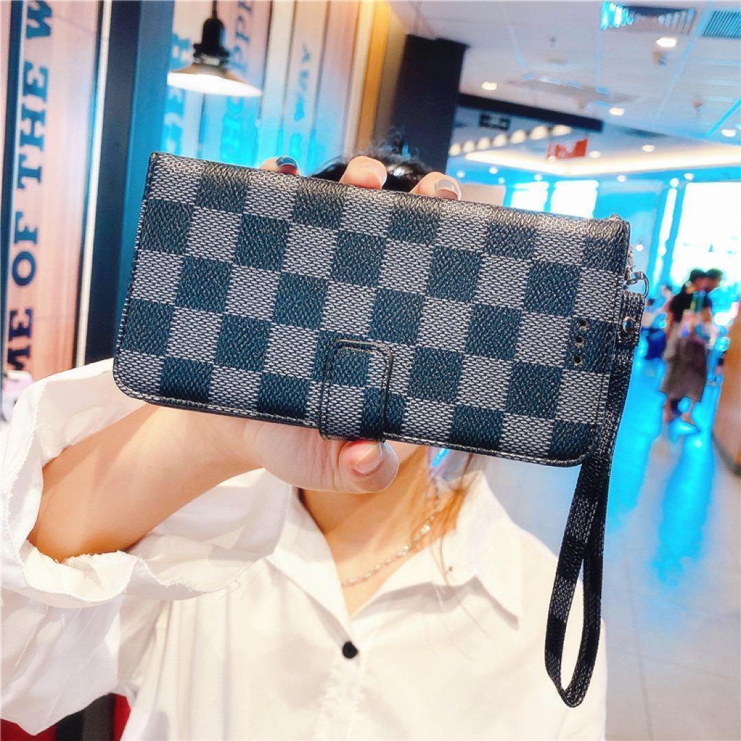 iPhone11ProMaxケース 手帳型カード　収納カバー　黒ブラック　お洒落　市松模様　格子柄　定期入れ　チェック柄　アイフォンケース_画像7