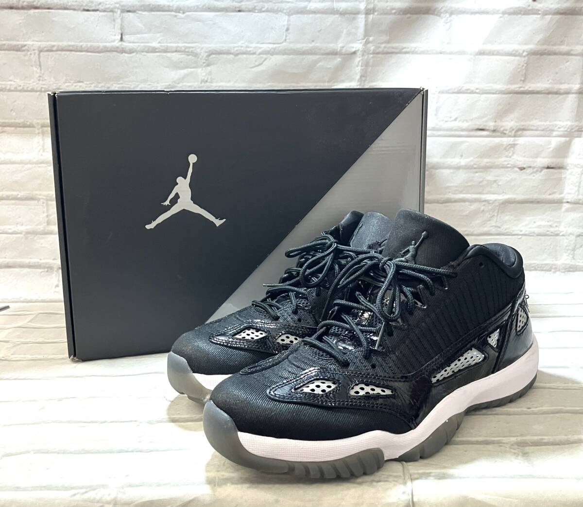 NIKE / ナイキ / スニーカー / NIKE AIR JORDAN 11 RETRO LOW IE / 919712-001 / 29cm / ブラック / 箱付き_画像1
