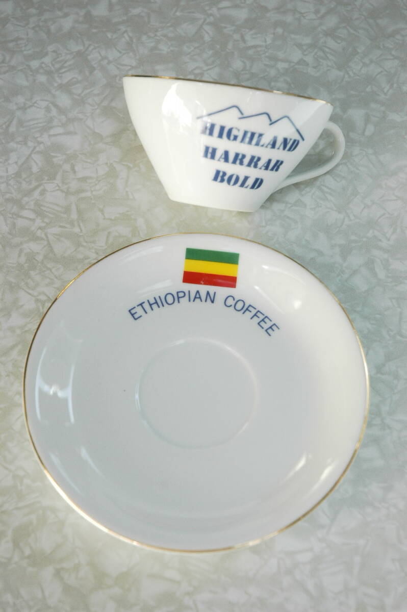 エチオピアのディミタスコーヒーカップセット　実測65ｃｃ位　送料660円_画像5