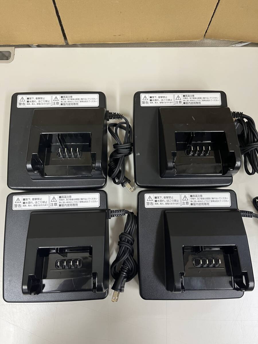 バッテリー充電器 Panasonic 動作確認済み NKJ075Z1 中古品 バッテリー充電器 Panasonic 動作確認済み NKJ075Z1 中古品