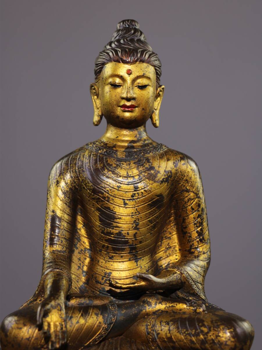 珍蔵　純銅泥金朱砂　仏像【釈迦牟尼仏】　インテリア　骨董品　アンティーク　置物 珍蔵 純銅泥金朱砂 仏像【釈迦牟尼仏】 インテリア 骨董品