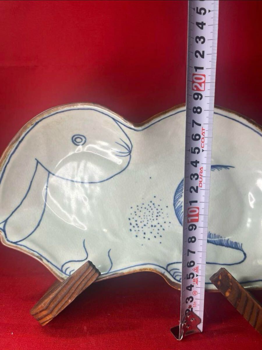 古染 兎 ウサギ 変わり皿 中国美術 骨董 口紅 変形皿 古美術 骨董 染