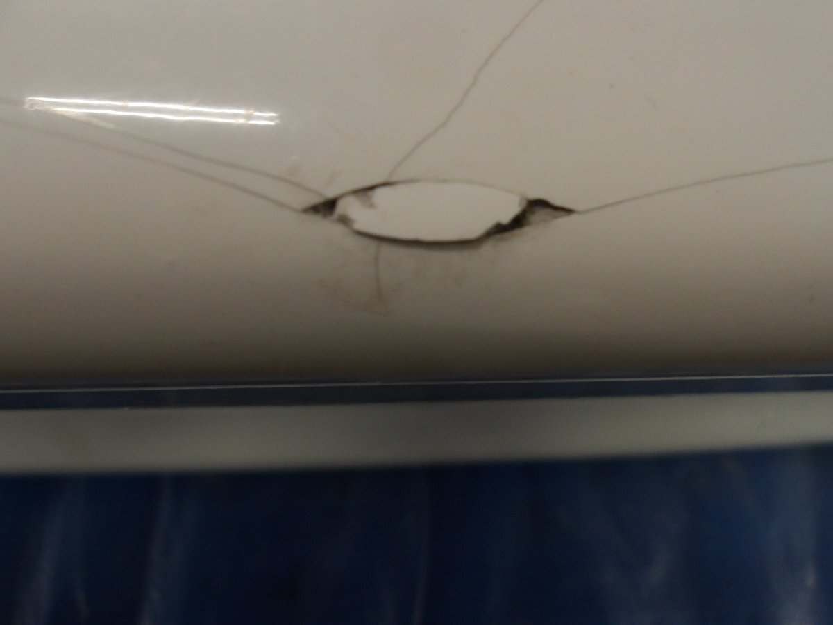 【個人宅発送不可】◇◇フォルクスワーゲン　ゴルフワゴン　1HAGG　純正　リアバンパー　ハーフエアロ（FRP）　1H9 807 417-G　再塗装◇◇_画像3