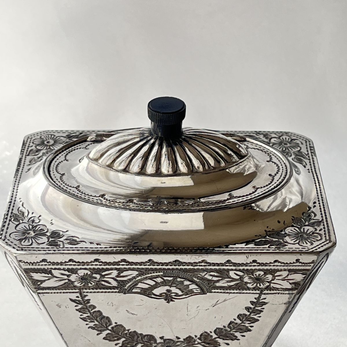 英国】ティーキャディー【シルバープレート】