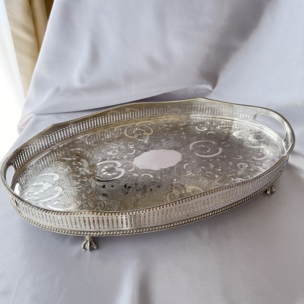 舶来品 中国古磁 撹胎釉 緑釉 手彫 鯨 水滴 硯滴 置物 美品 舶来品 中国古磁 撹胎釉 緑釉 手彫 鯨 水滴 硯滴 置物 美品