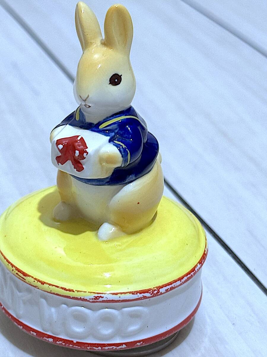 [Enesco способ * retro ].... керамика музыкальная шкатулка механический завод тип Vintage GOODWOOD способ заяц кукла интерьер смешанные товары 
