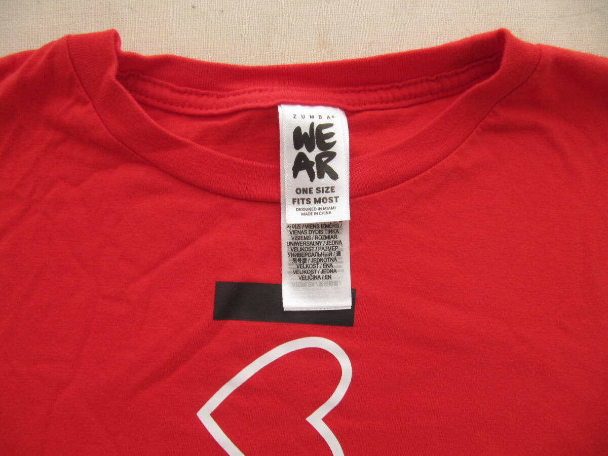 正規(guī)品　著用１回■超美品■ ZUMBA 　ズンバ　赤　レッド　Tシャツ　フリーサイズ