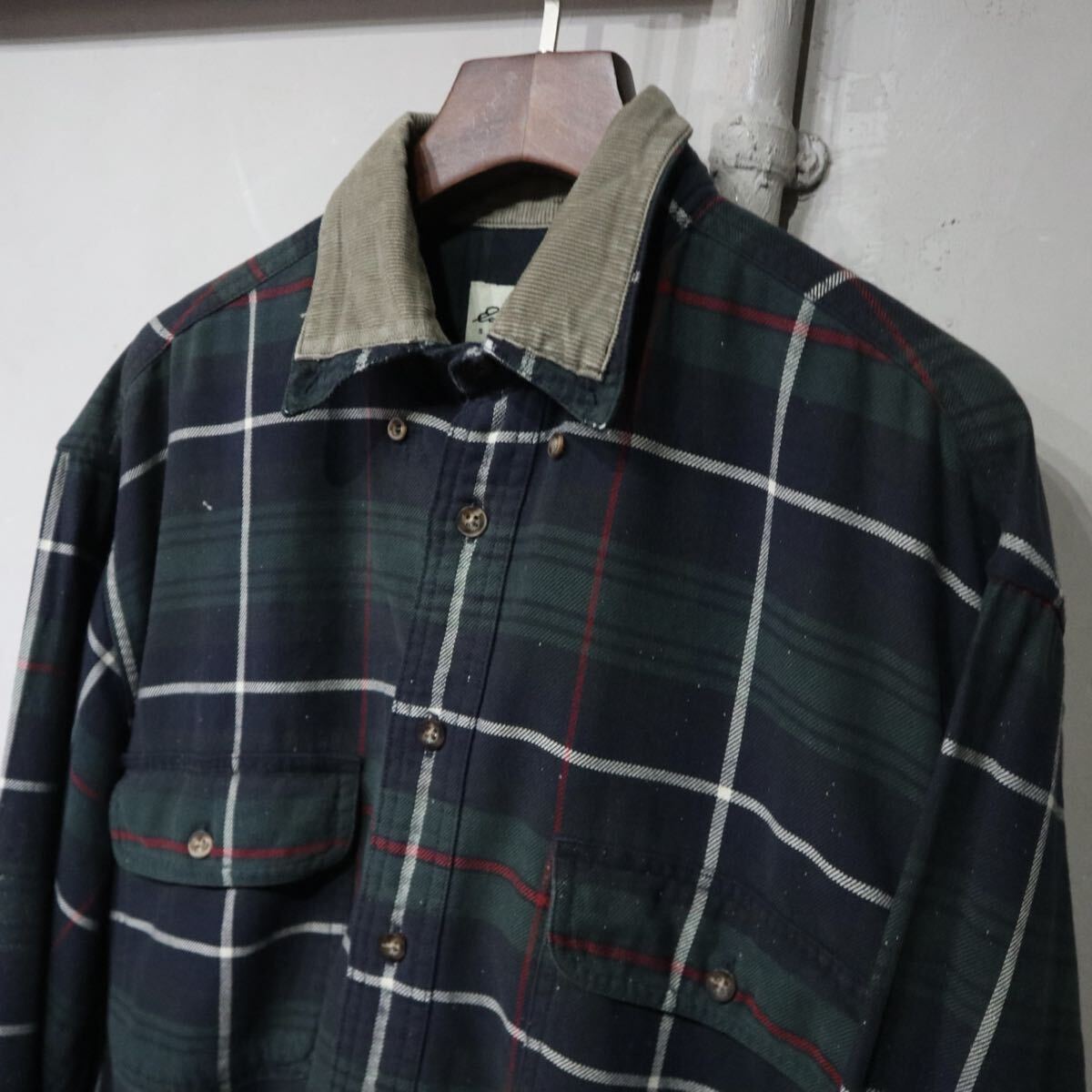 【即決】eddie bauer エディーバウアー フランネルシャツ チェック柄 グリーン 緑 コーデュロイ リペア ボロ BORO 古著 M