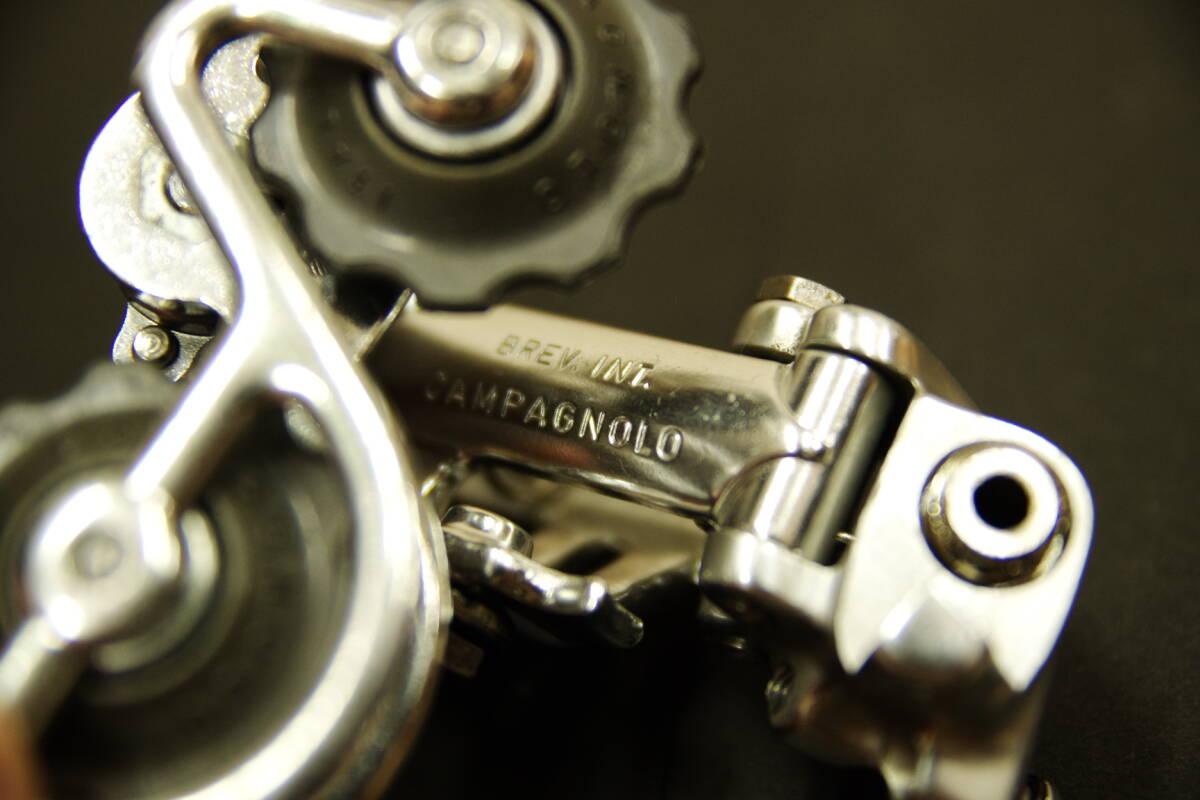 美品 CAMPAGNOLO NUOVO RECORD リアディレイラー 1982年製 美品 CAMPAGNOLO NUOVO RECORD リアディレイラー 1982年製