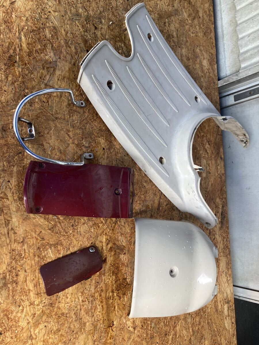 60115■ ヤマハ ビーノ SA10J (005番台〜) 外装 純正 インナー ボード フロント カウル フェンダー ライト サイド カバー セット リア_画像9