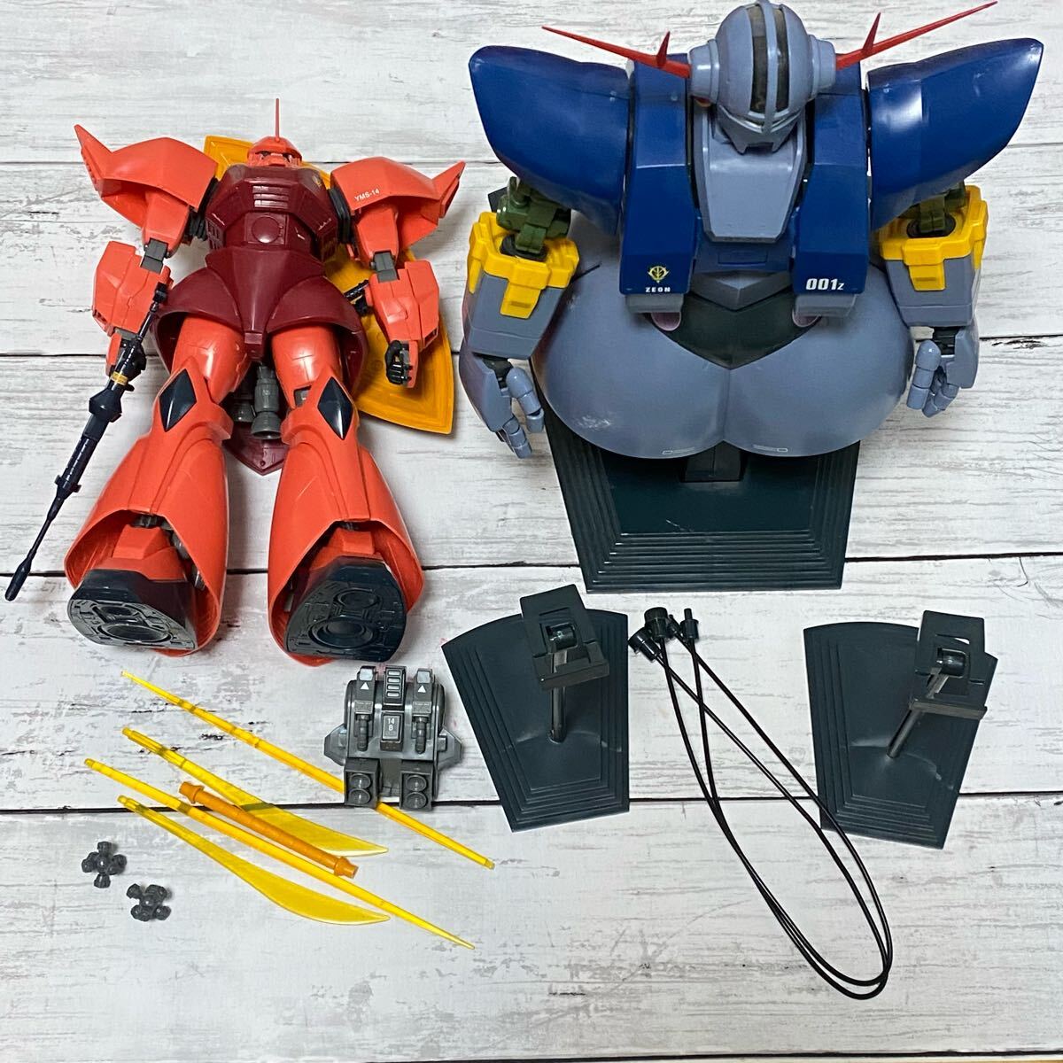 MG 1/100 シャア専用搭乗機7体セット ガンプラ サザビー ドム ザク等々 MG 1/100 シャア専用搭乗機7体セット ガンプラ サザビー ドム