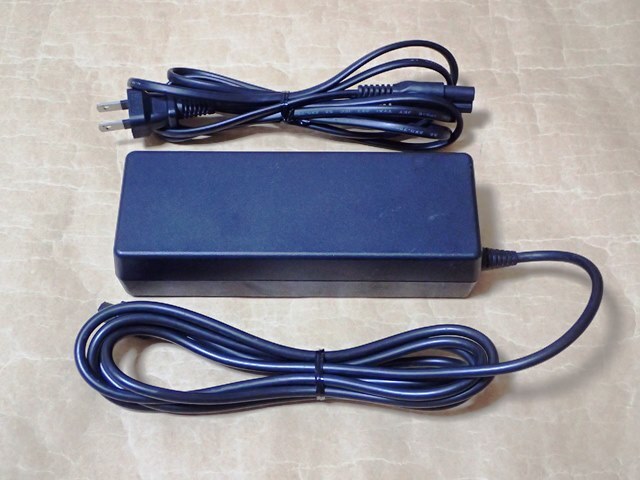 〈 SONY 液晶テレビ 用 ACアダプター AC-FD010 147970415 〉