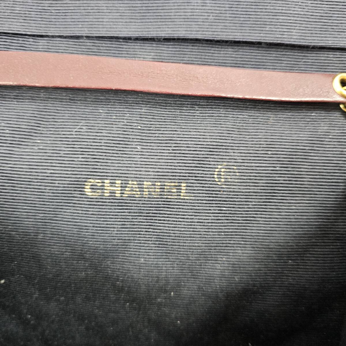 CHANEL バーガンディ キルティング ショルダーバッグ CHANEL バーガンディ キルティング ショルダーバッグ ヴィンテージ