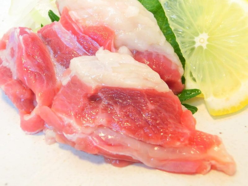 【Max】生食用 馬刺し 中落ち カルビ 50g×10個　500ｇ 個食包裝