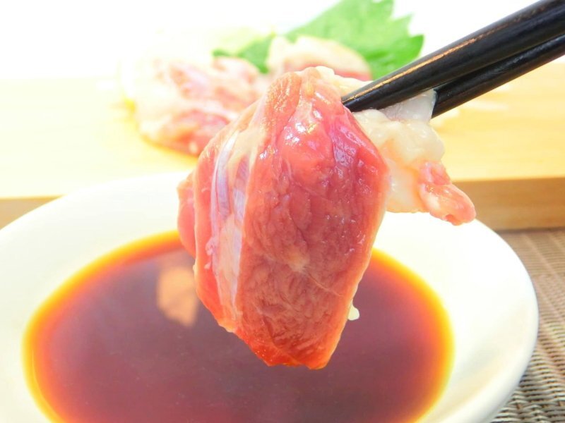 【Max】生食用 馬刺し 中落ち カルビ 50g×10個　500ｇ 個食包裝