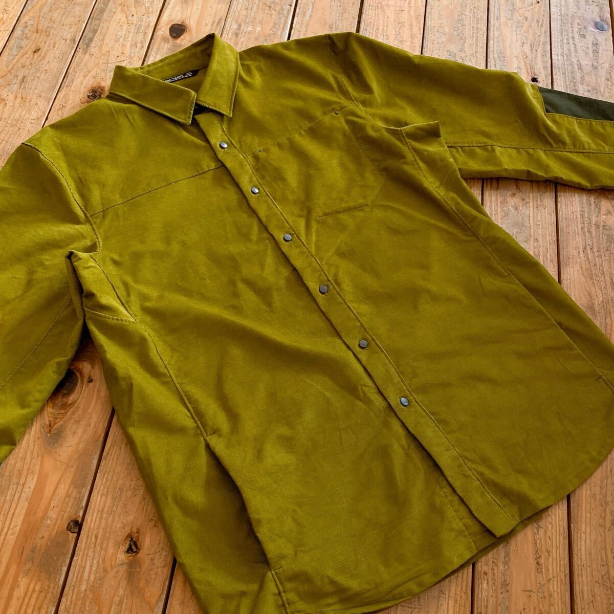 USA古著 ARC‘TERYX アークテリクス コーデュロイシャツ メンズ Lサイズ カジュアル 長袖 ロングスリーブ ストリート カジュアル T3101