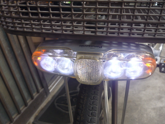 30日保証／電動アシスト自転車 Panasonic Lithium ViVi DX／BE-END632T2用 かご下LEDフロントライト／ NKL771（管7072802）_画像1