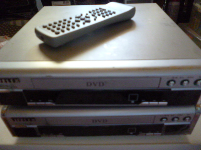 (株)TMY LIFELEX　DVDプレーヤーモデルDVP-K01?。才_作動ジャンクセット