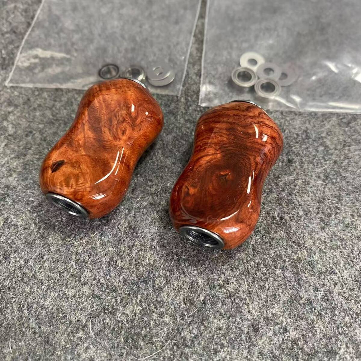 ハンドルノブ 極上本花梨 2点セット ダイワ、シマノ通用 ネジ調整品付 W55 ハンドルノブ 極上本花梨 2点セット ダイワ、シマノ通用 ネジ