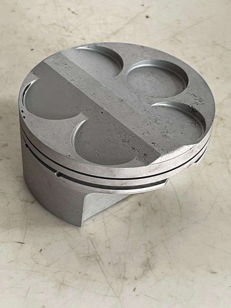 ヤマハF2エンジンOX66ピストン_画像1