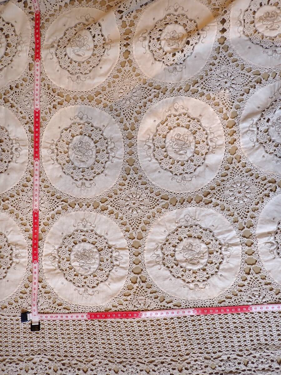 レース編み ハンド刺繍 ヨーロッパレース マルチカバー ベッドカバー カバー テーブルクロス 手編み 刺繍 手刺繍 バラ 花 ヴィンテージ_画像5