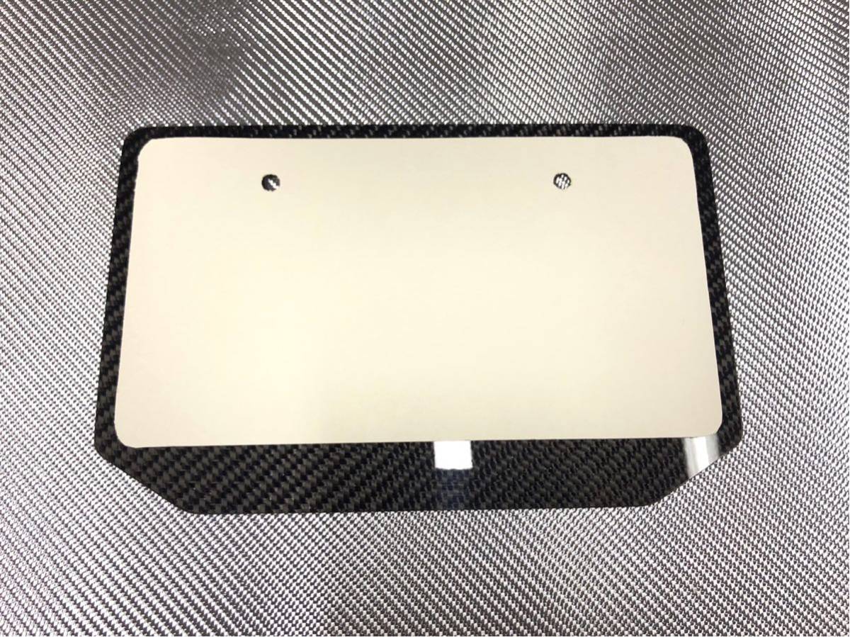 中型 ＊ 大型 バイク用 【 本物カーボン ／ 綾織り ブラック 】 ライセンスホルダー　TYPE II 硬質樹脂製_画像3