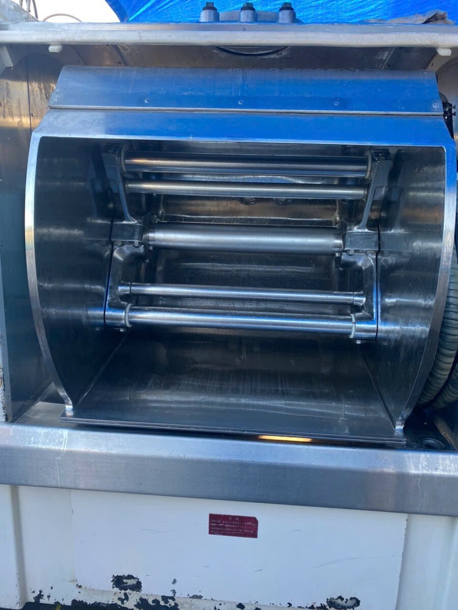 オシキリ横型ミキサー 1台目型式: HM-600　大型ミキサー　製パン　業務用　動作確認済　動作確認ビデオ有り　未整備 三相200V_画像2