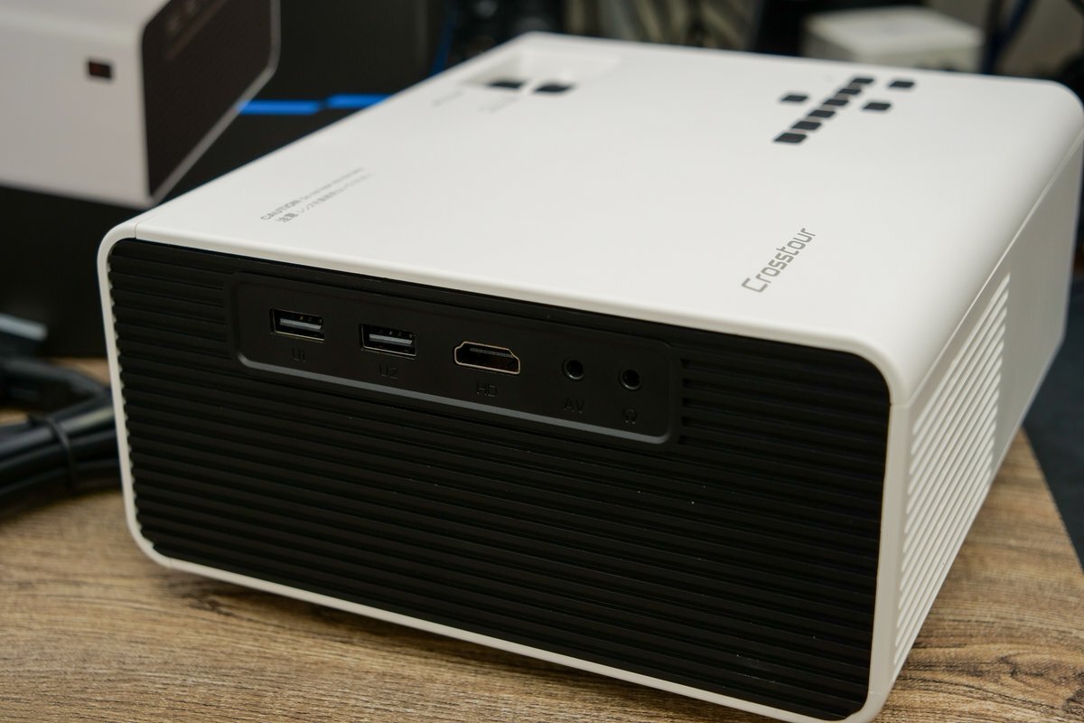  время ограничено распродажа [Crosstour P970] проектор маленький размер neitib1080P 8500 люмен шт. форма корректировка встроенный Hi-Fi динамик Home проектор 