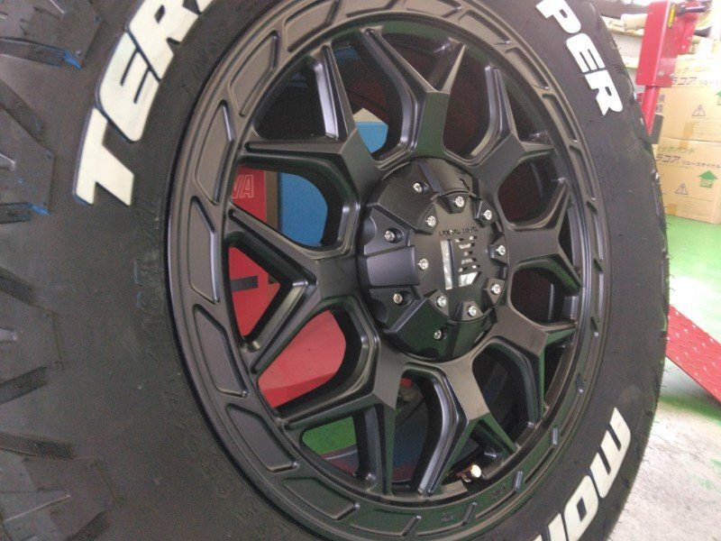 150 プラド FJ ハイラックス サーフ 夏タイヤ ホイール セット モンスタ テレーングリッパー 265/70R17 265/65R17 17インチ InFerno_画像8