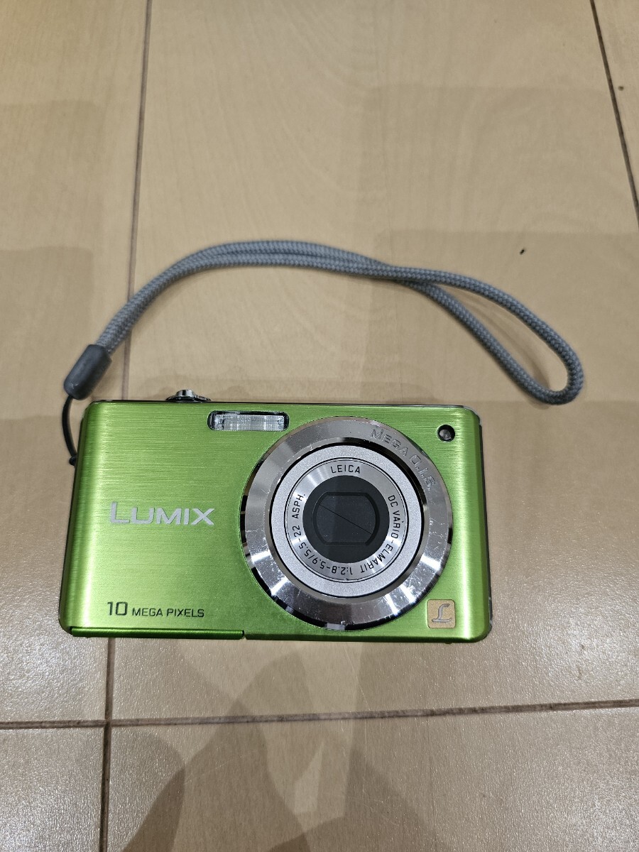 ジャンク Panasonic LUMIX DMC-FS7 コンパクトデジタルカメラ