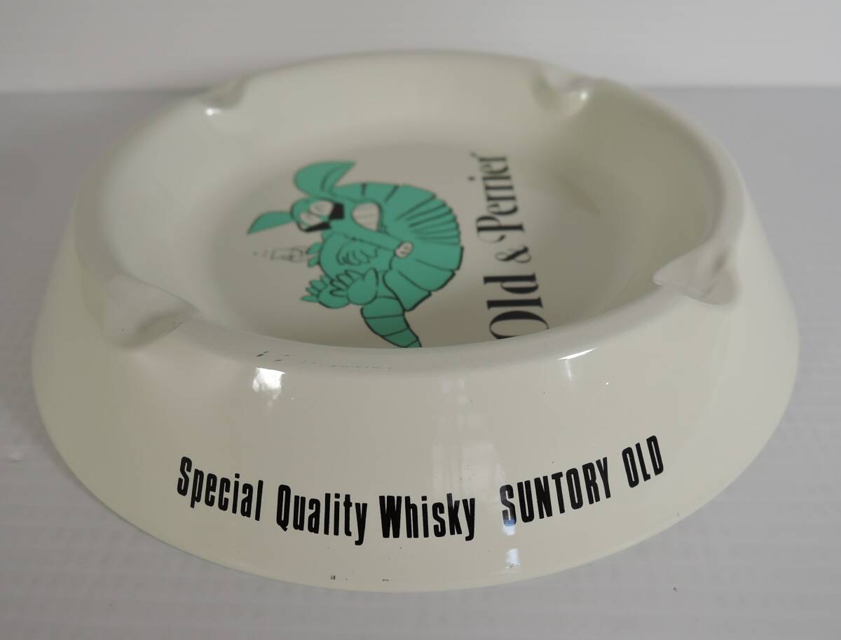 ☆29H■サントリー　OLD＆PERRIER　オールド・ペリエ（炭酸水）　灰皿　ブリキ製■未使用_画像3
