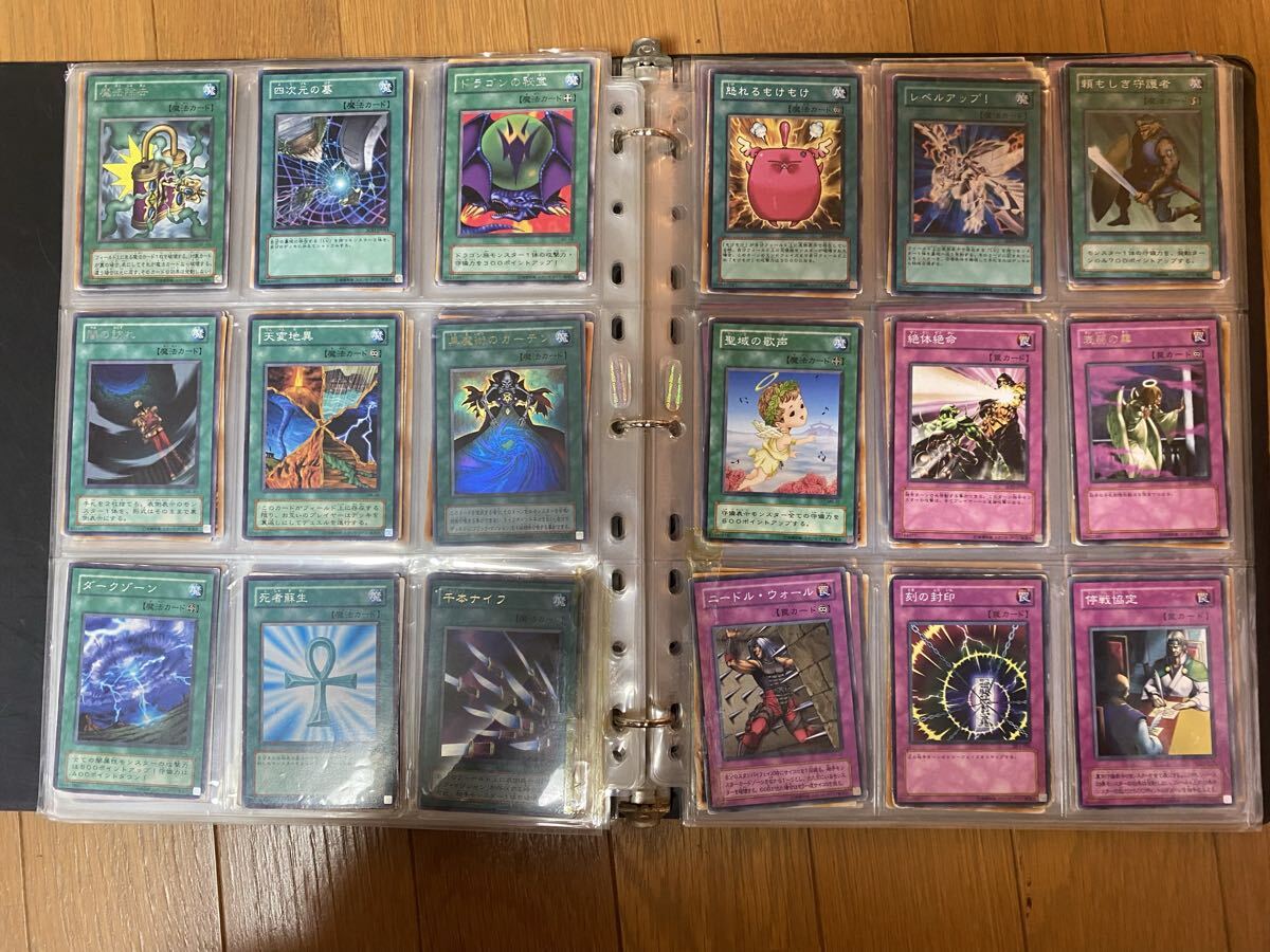 遊戯王 まとめ売り レリーフ、ホロ、シク美品多数 遊戯王 引退品 高レアリティ多数 旧レリーフ ホログラフィック