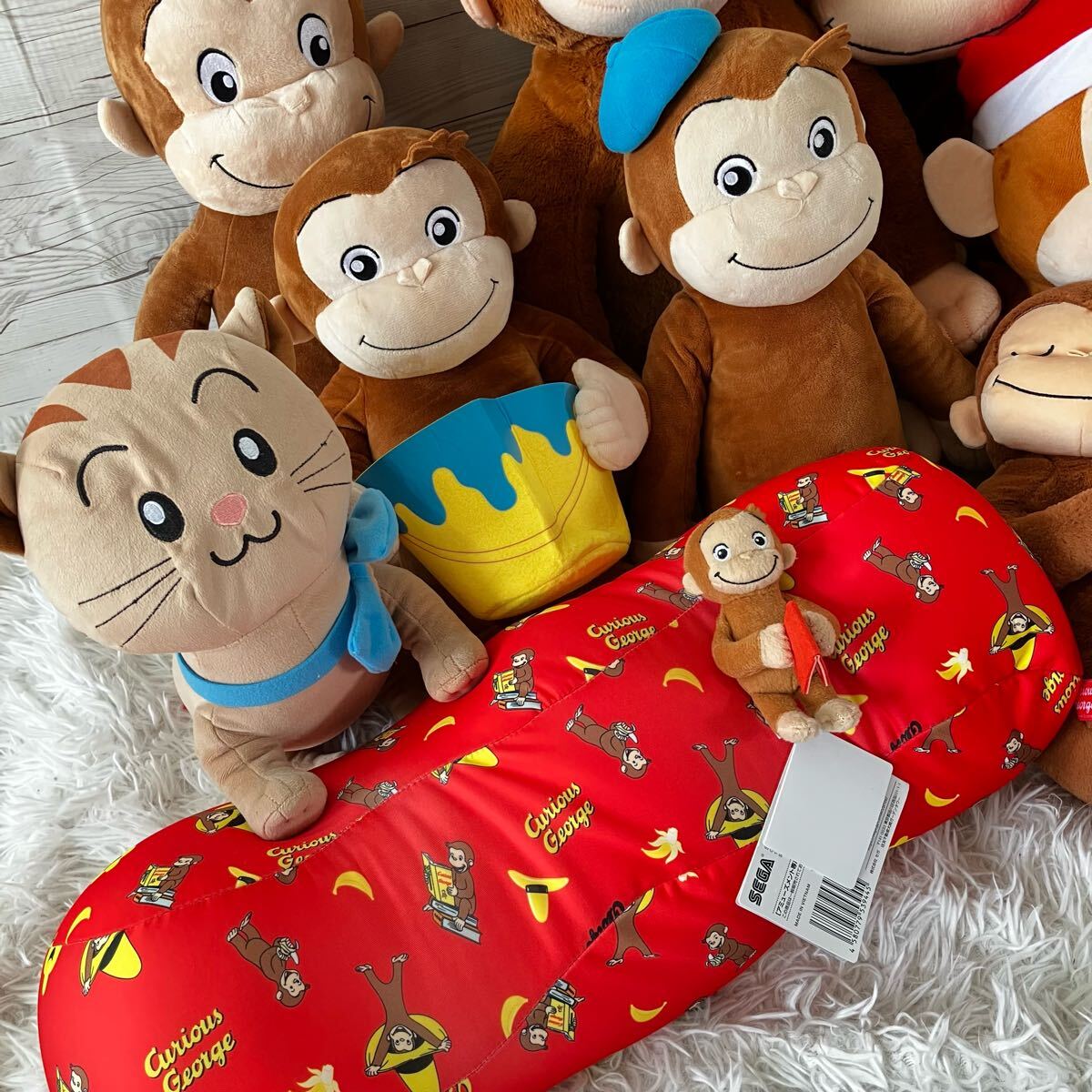 おさるのジョージ　ぬいぐるみ　まとめ売り　大量　18体　③ おさるのジョージ ぬいぐるみ まとめ売り 大量 18体 ③ おさるの