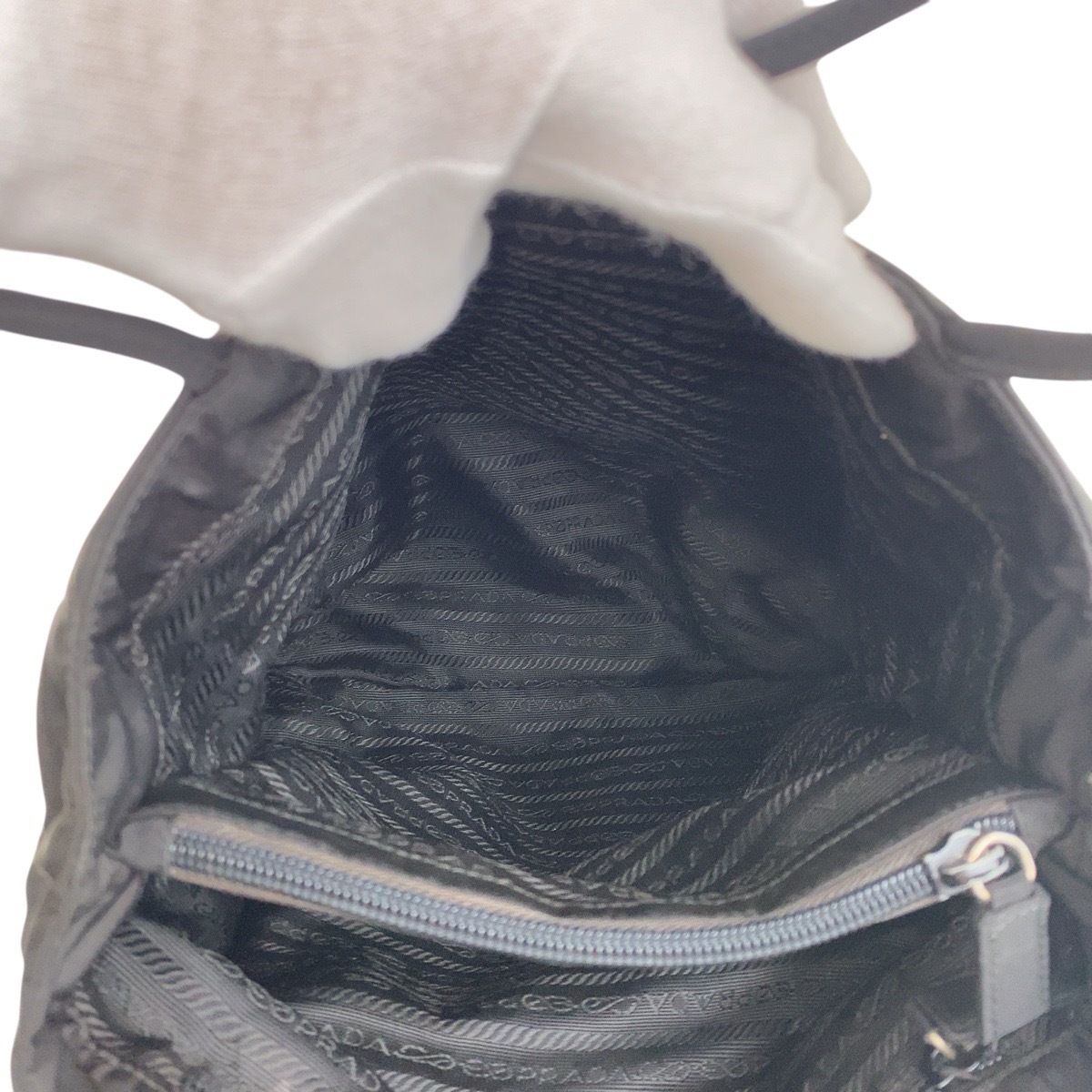  прекрасный товар PRADA Prada te Hsu to треугольник Logo plate черный чёрный серебряный металлические принадлежности нейлон большая сумка сумка на плечо женский 504246