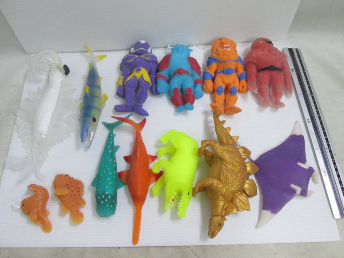 デアゴスティーニ ミュータントファイターズ シーモンスターズ アノマノカリス 恐竜 ジンゼィザメ オエイママキエイ 13体で_画像1